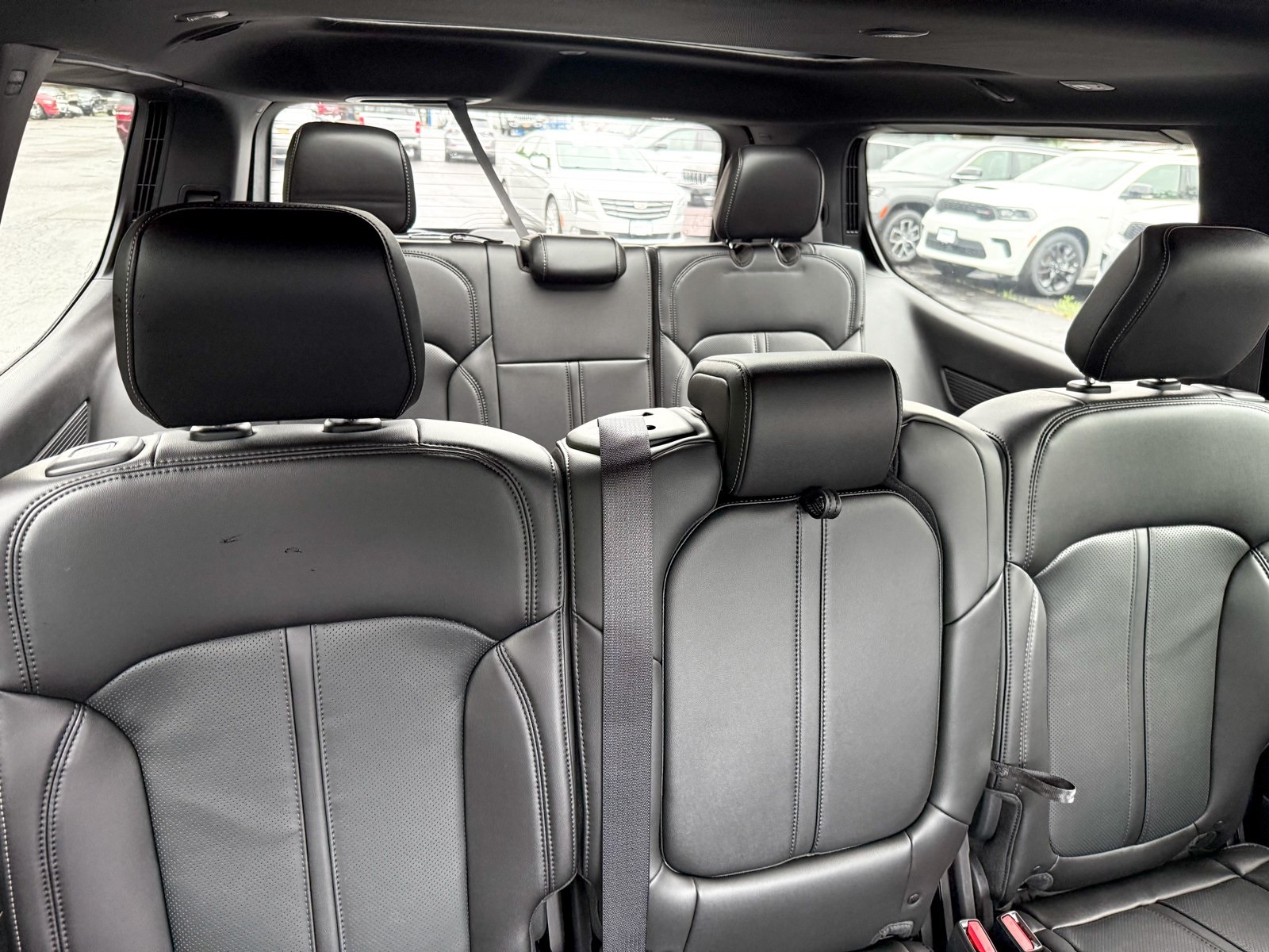 Vehicle image 14 of 40