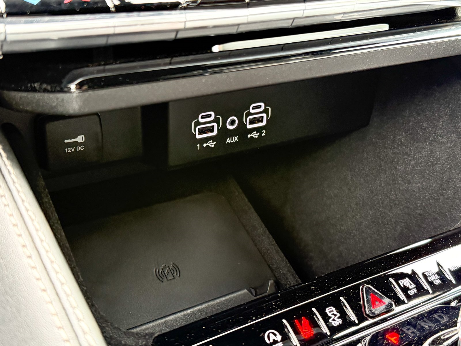 Vehicle image 20 of 40