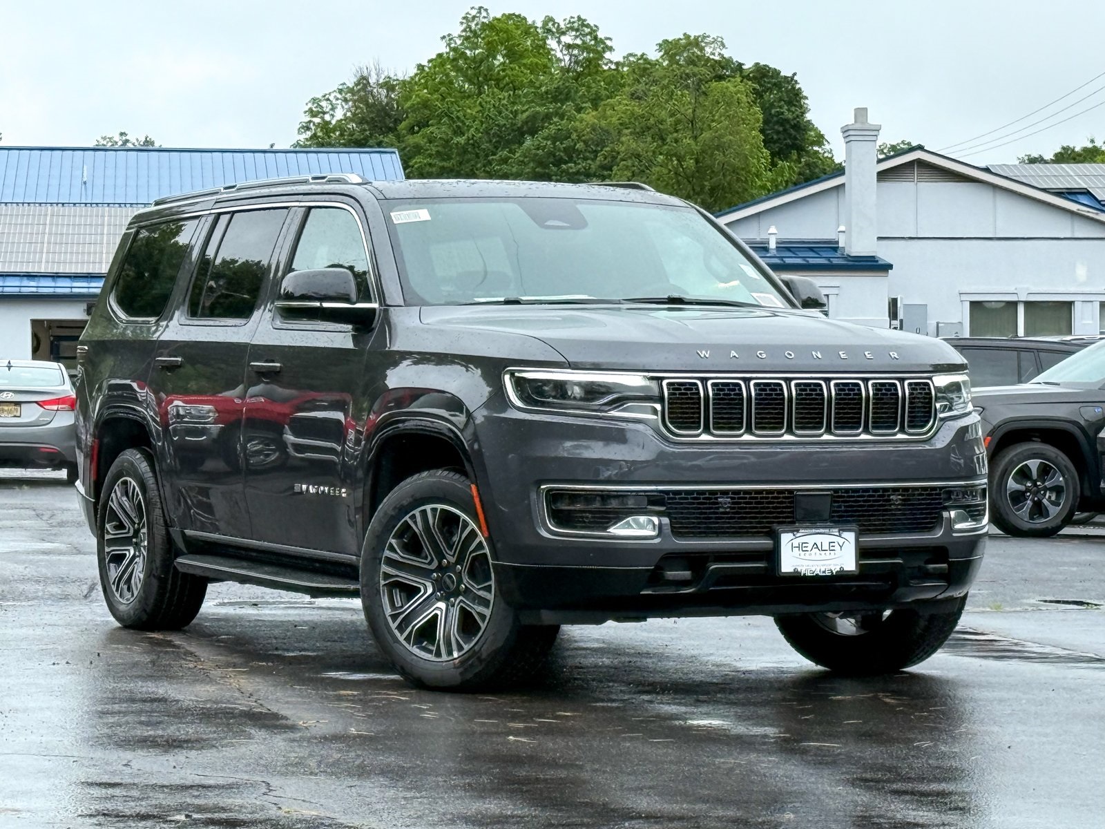 Vehicle image 3 of 40