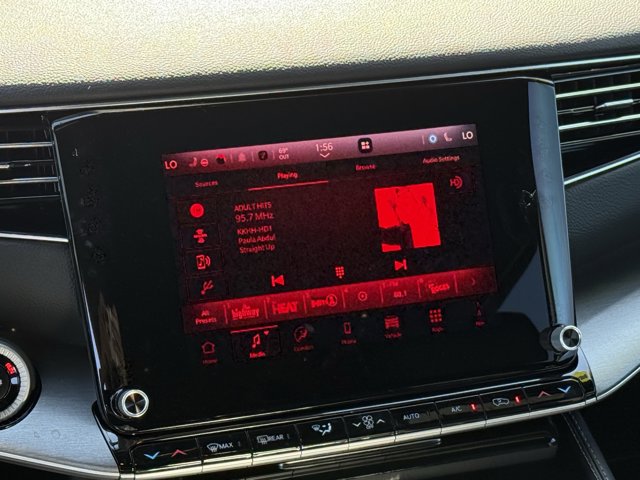 2025 Jeep Wagoneer Base Image 13 of 18