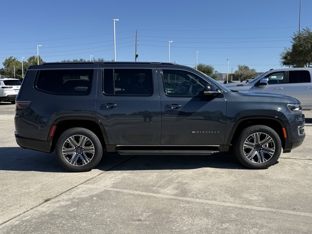 2025 Jeep Wagoneer Base Image 4 of 18