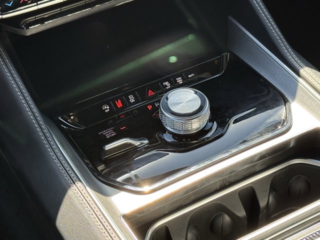 2025 Jeep Wagoneer Base Image 14 of 18