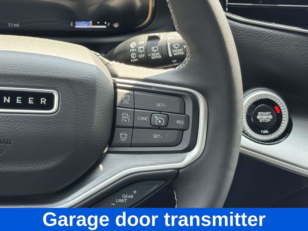 Vehicle image 26 of 27
