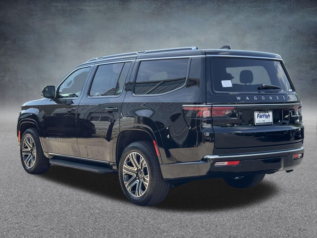 Vehicle image 7 of 27