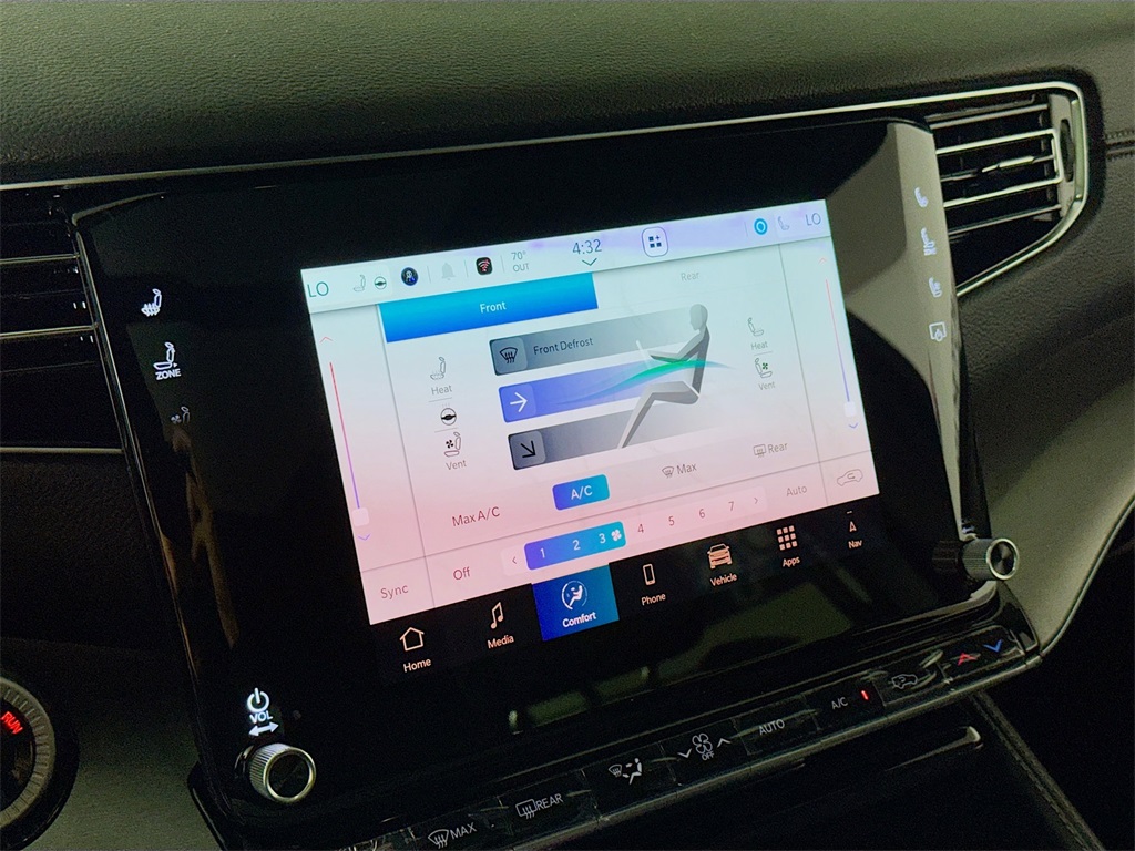 Vehicle image 15 of 33