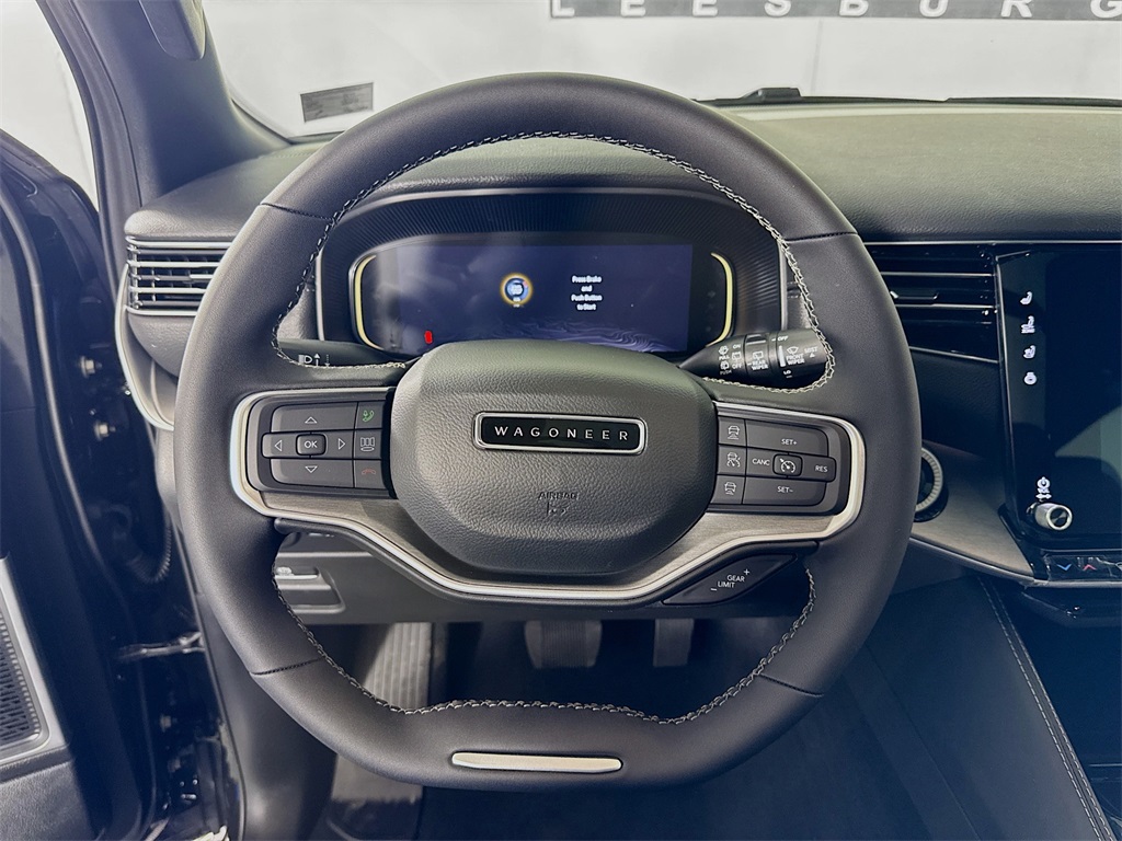 Vehicle image 23 of 33