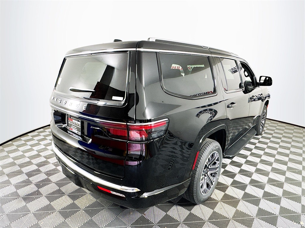 Vehicle image 5 of 33