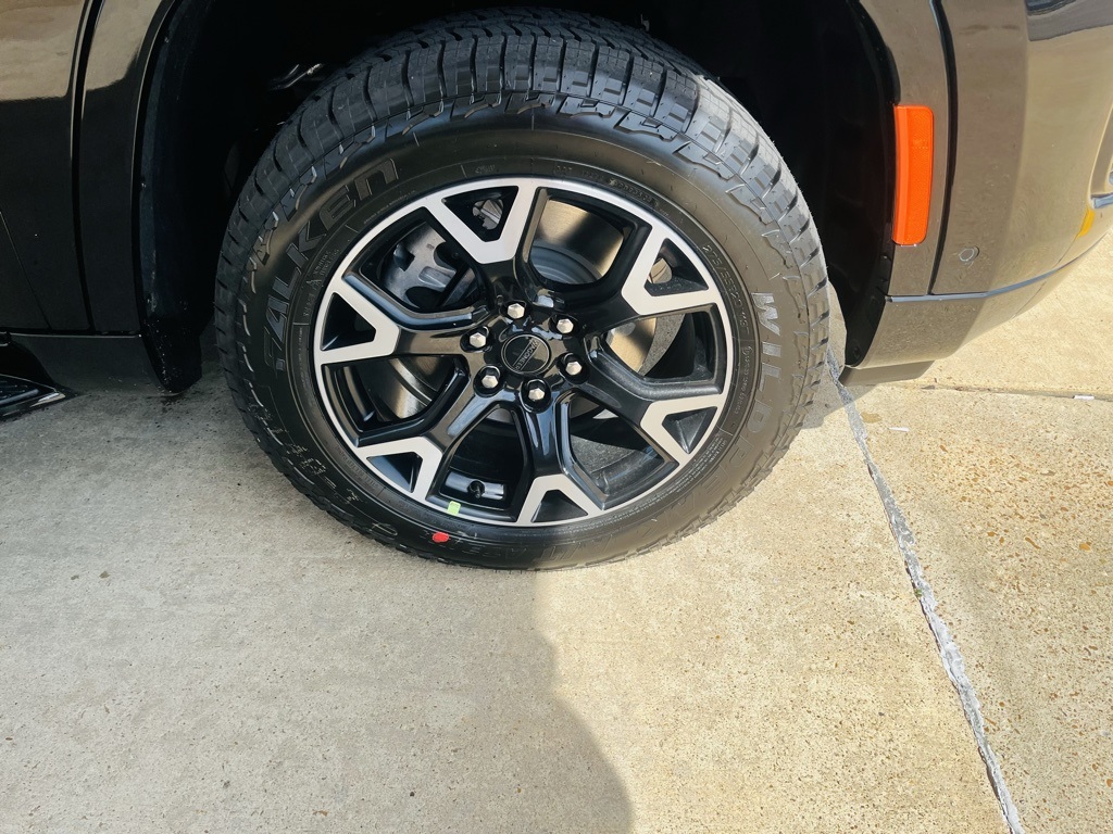 Vehicle image 12 of 57