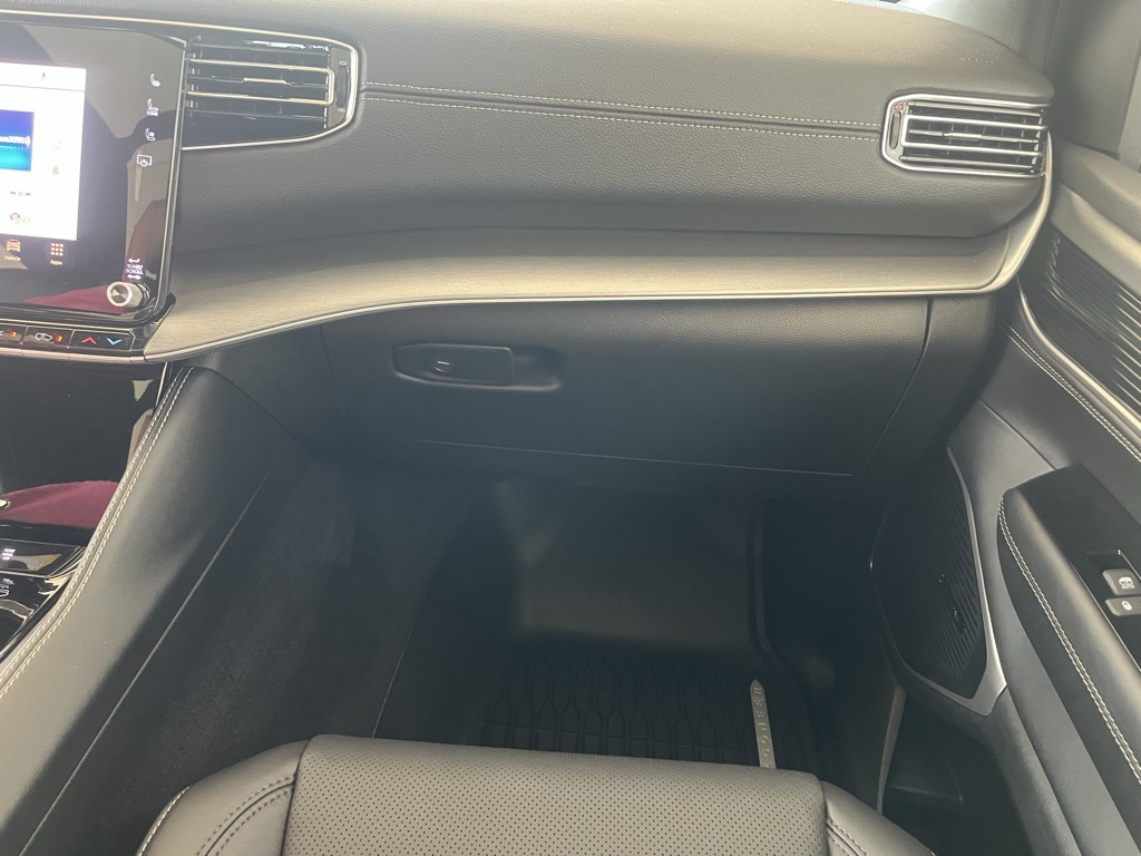 Vehicle image 54 of 57