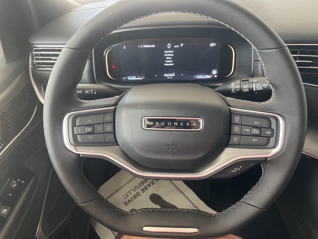 Vehicle image 32 of 57