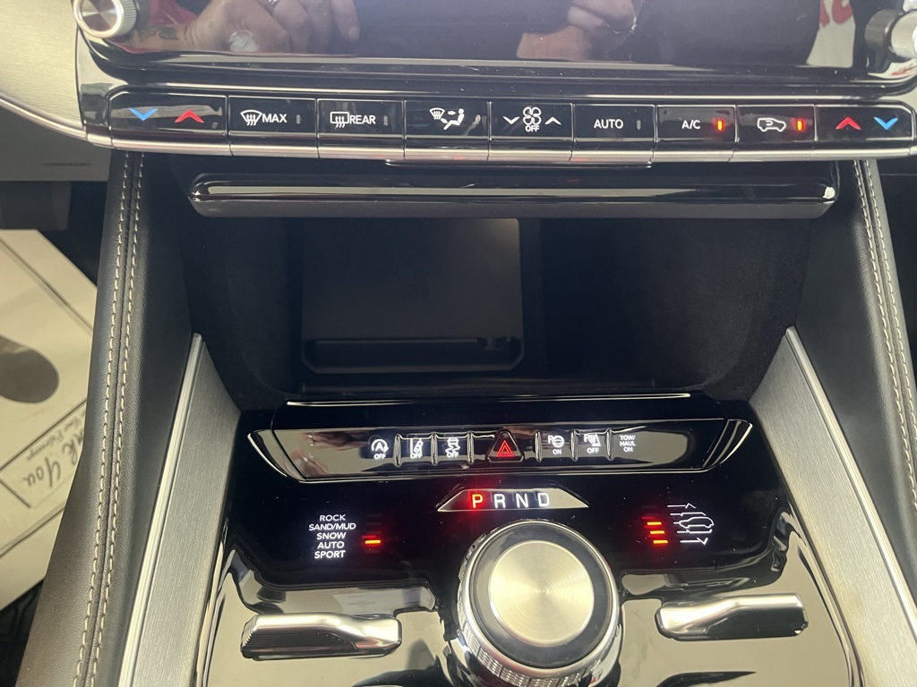 Vehicle image 48 of 57