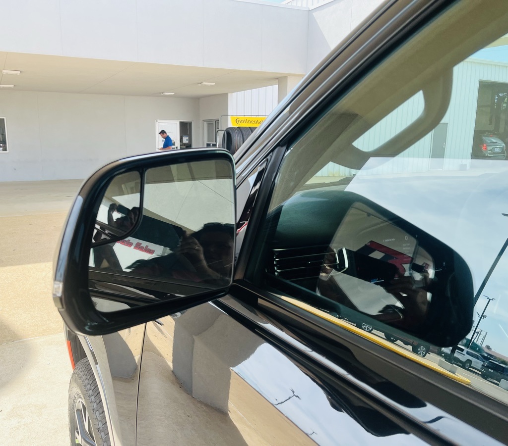 Vehicle image 31 of 57