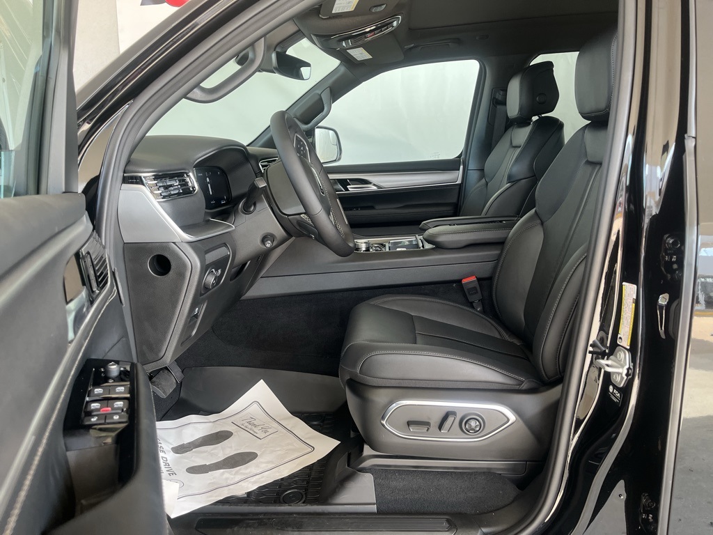 Vehicle image 24 of 57