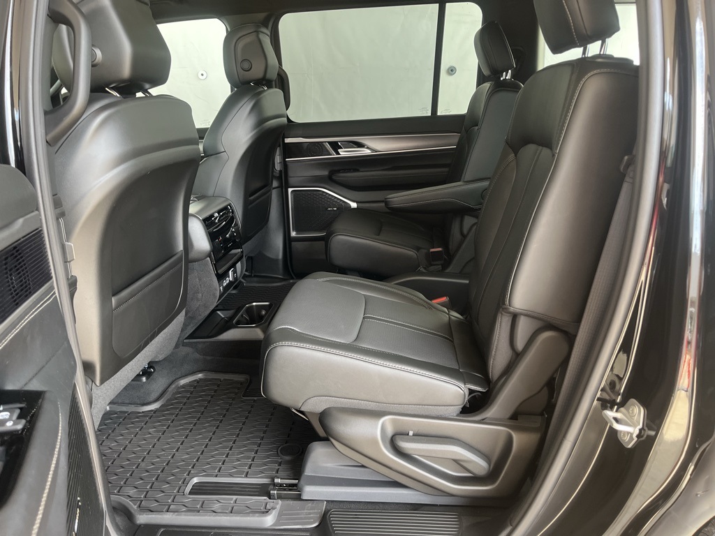 Vehicle image 22 of 57
