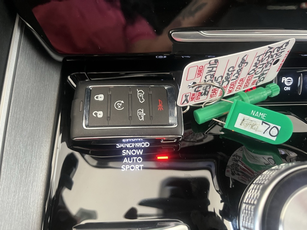 Vehicle image 46 of 57