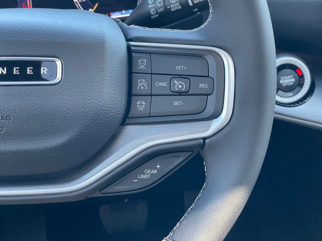 Vehicle image 18 of 18