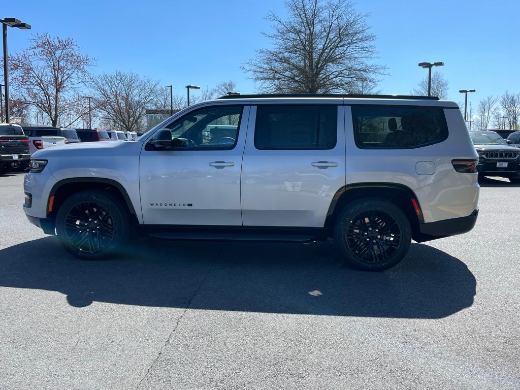 Vehicle image 9 of 18