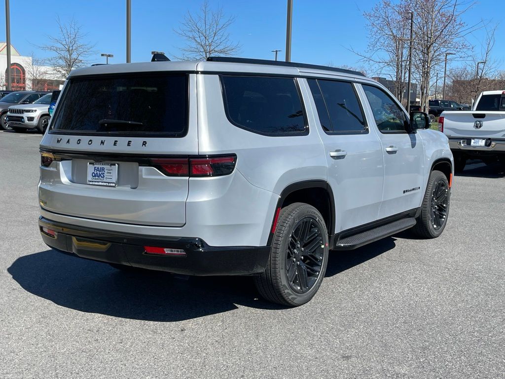 Vehicle image 6 of 18