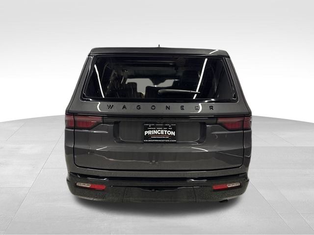 Vehicle image 7 of 28