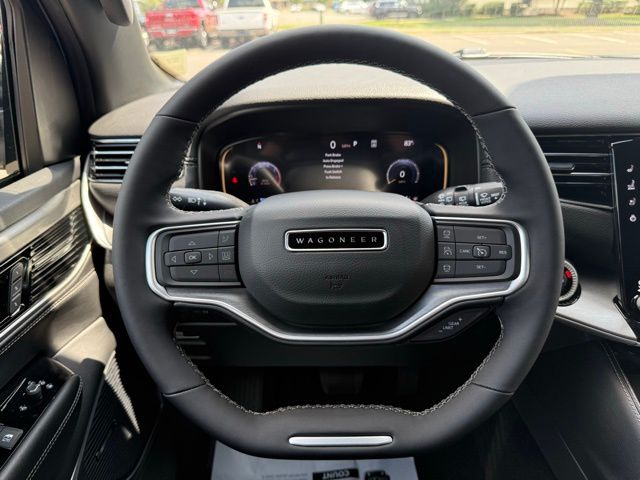 Vehicle image 18 of 28