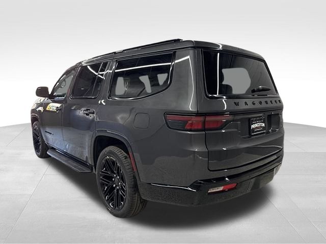 Vehicle image 8 of 28