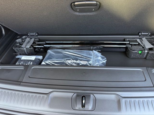 Vehicle image 26 of 39