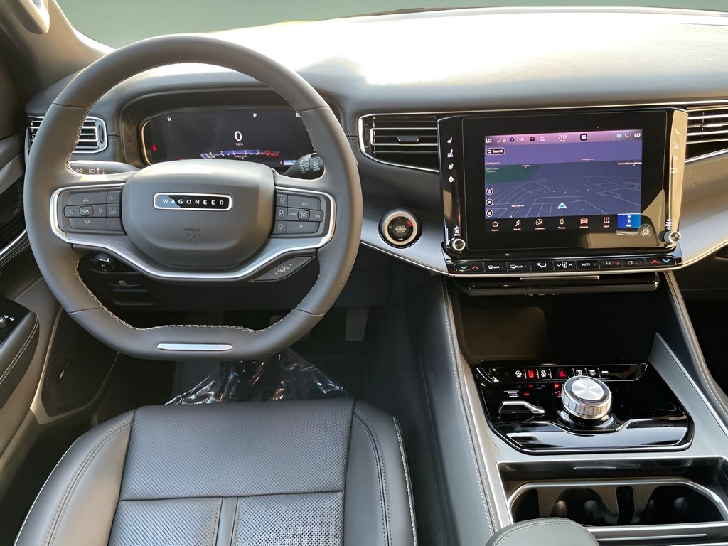 Vehicle image 11 of 15