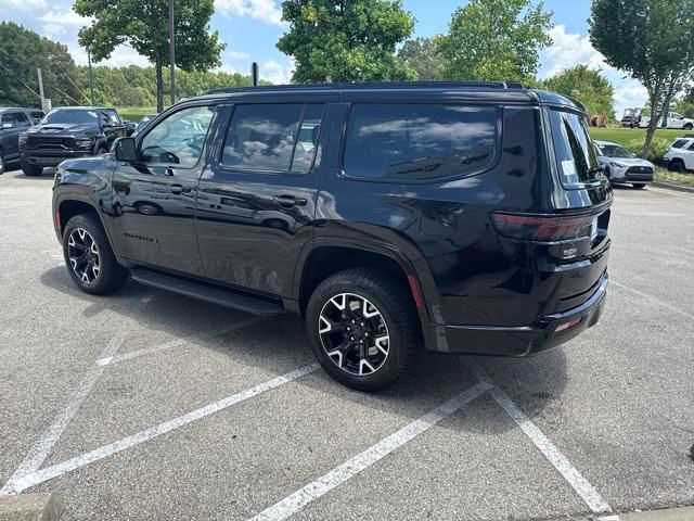 Vehicle image 8 of 39