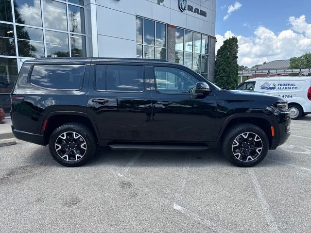 Vehicle image 4 of 39