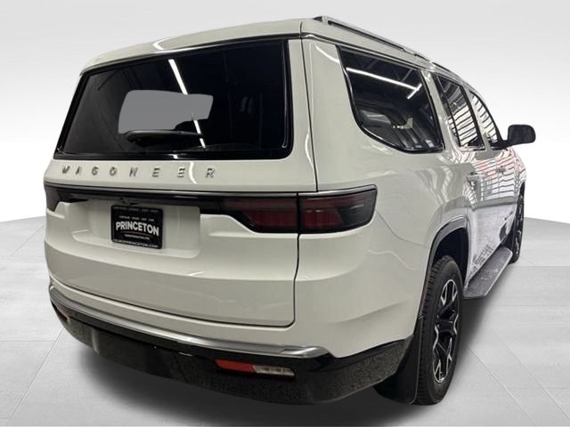 Vehicle image 6 of 24