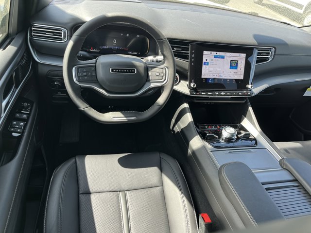 Vehicle image 8 of 13