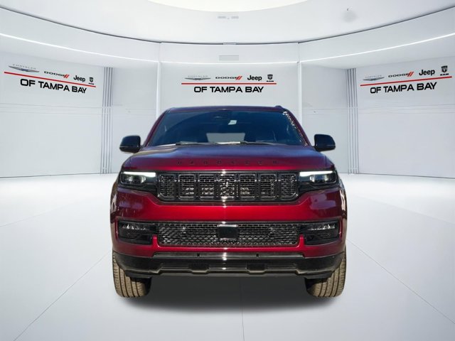 2025 Jeep Wagoneer Series II Carbide Image 2 of 45