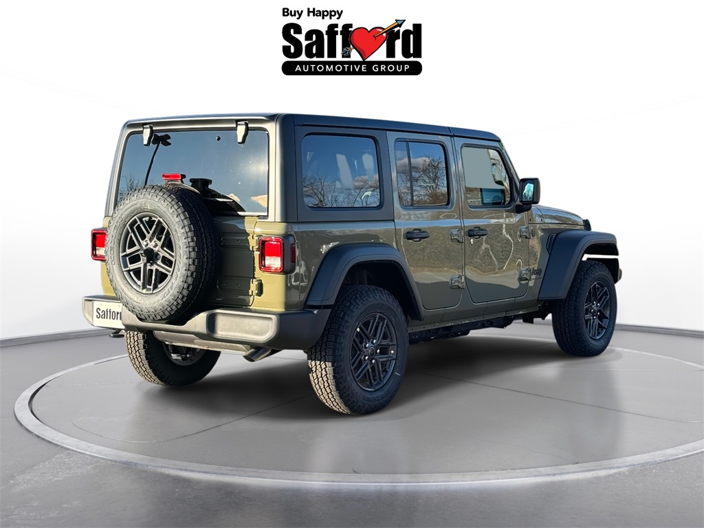 Vehicle image 4 of 18