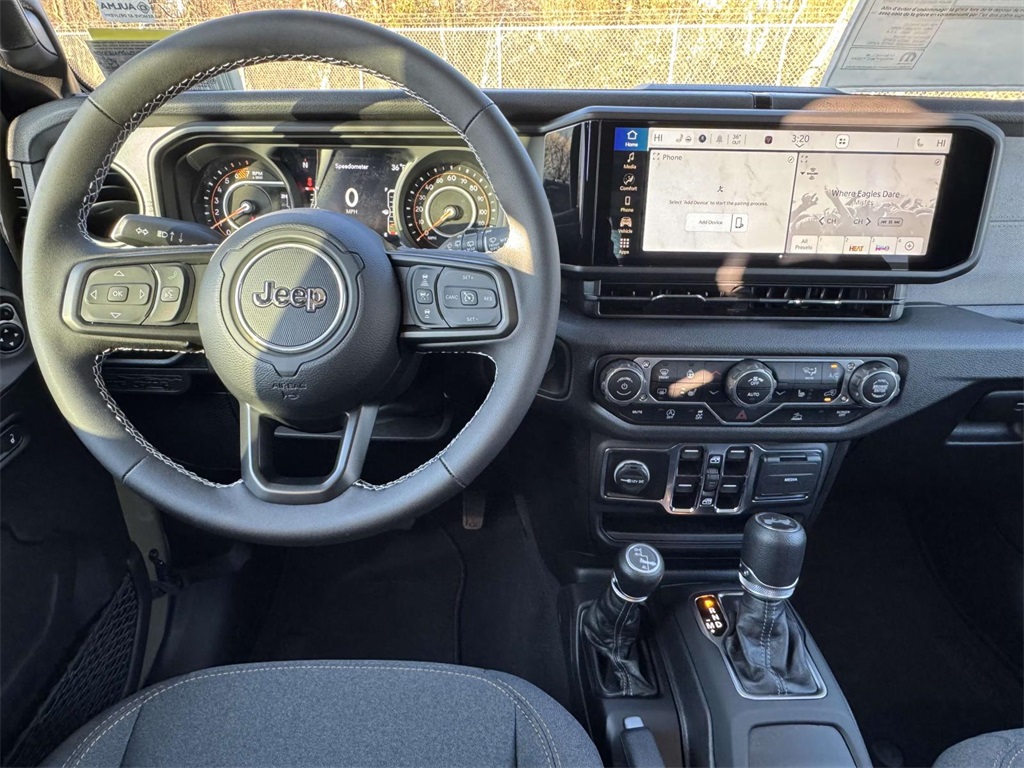 Vehicle image 10 of 18