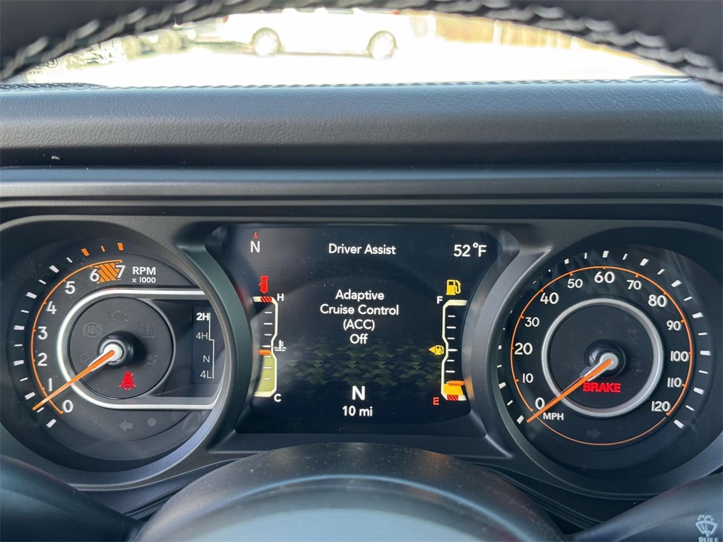 Vehicle image 11 of 19