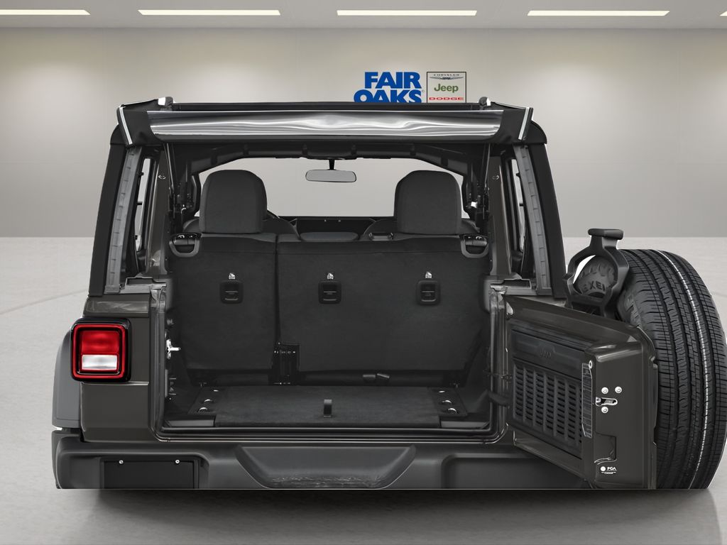 Vehicle image 7 of 15
