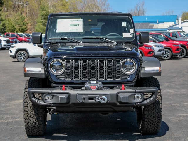 Vehicle image 2 of 32