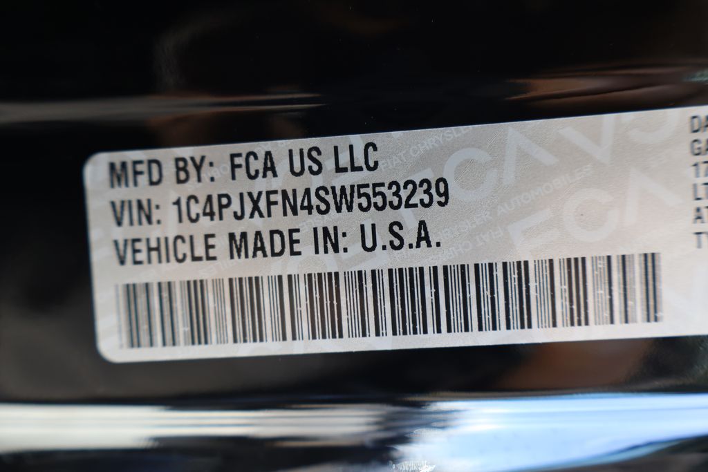 Vehicle image 16 of 42
