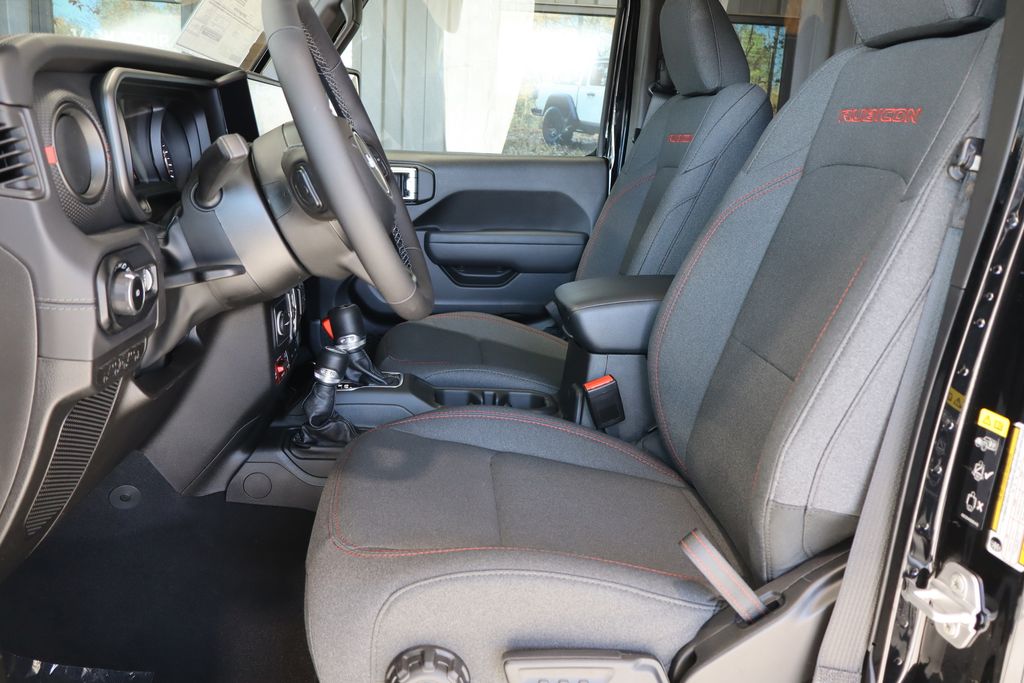 Vehicle image 9 of 42
