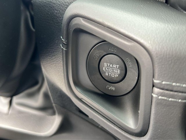 Vehicle image 20 of 21
