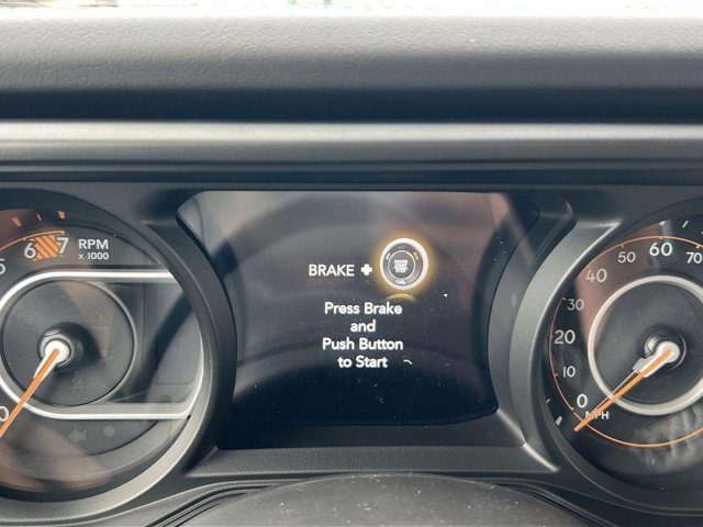 Vehicle image 9 of 21
