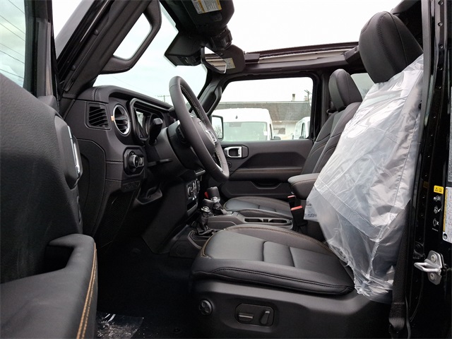 Vehicle image 6 of 12