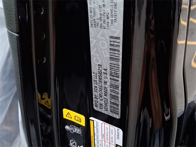 Vehicle image 10 of 12