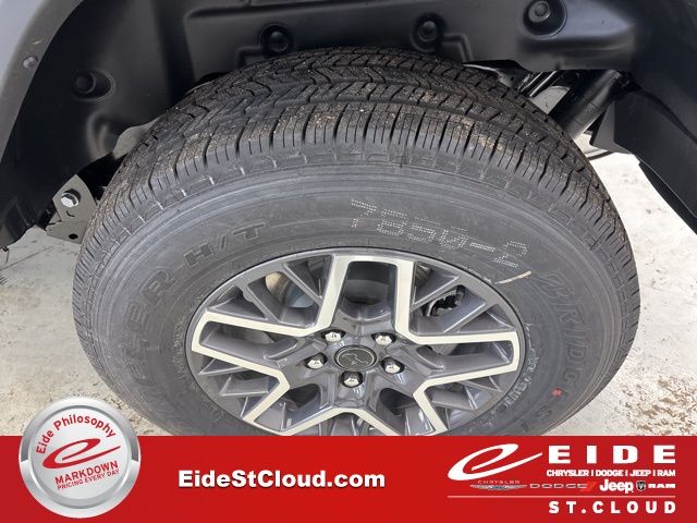 2025 Jeep Wrangler Sahara Image 8 of 56