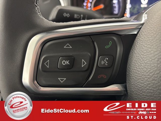 2025 Jeep Wrangler Sahara Image 31 of 56