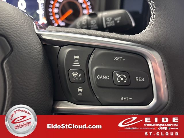 2025 Jeep Wrangler Sahara Image 32 of 56