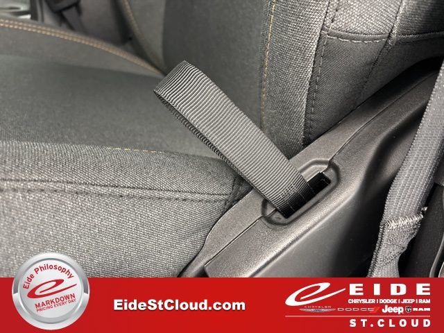 2025 Jeep Wrangler Sahara Image 52 of 56