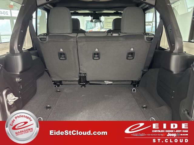 2025 Jeep Wrangler Sahara Image 10 of 56