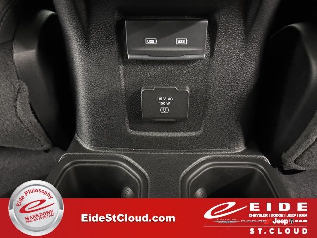 2025 Jeep Wrangler Sahara Image 50 of 56