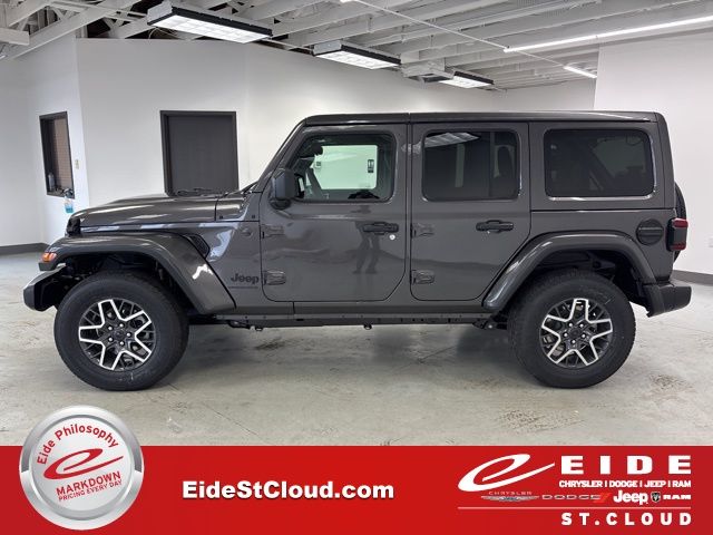 2025 Jeep Wrangler Sahara Image 7 of 56